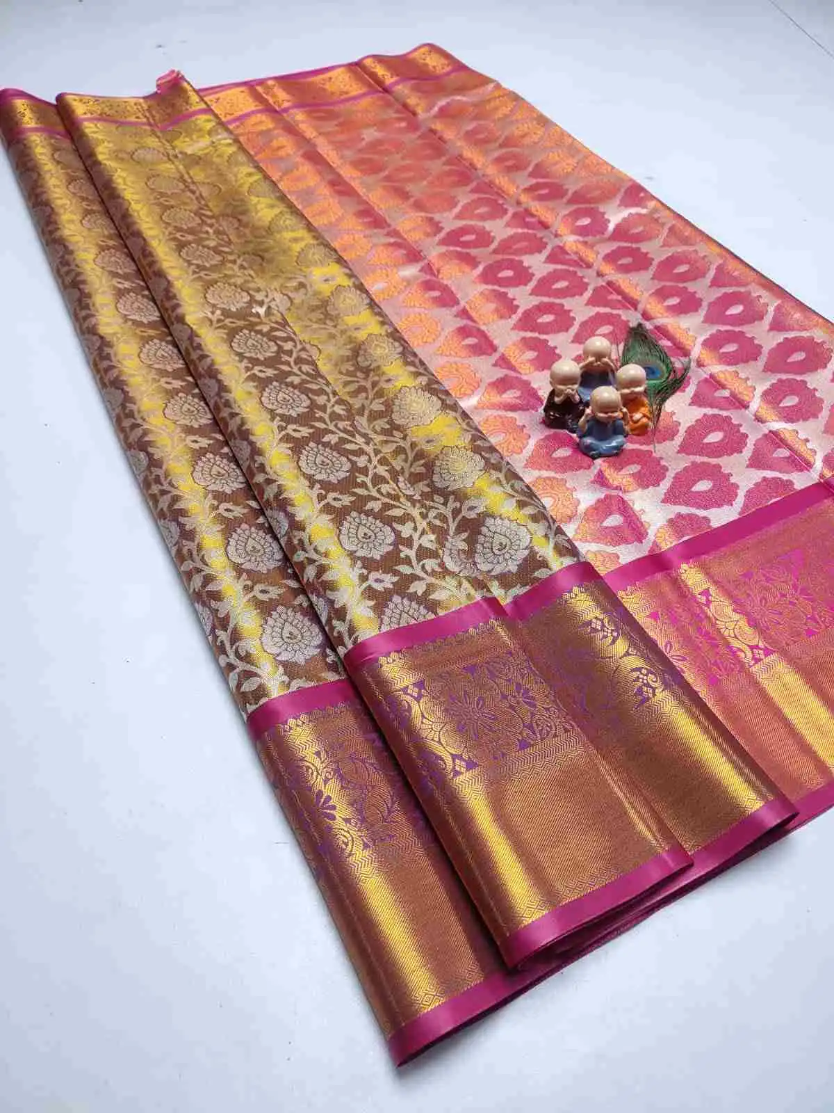 Floral Diamond Butta Zari Brocade Semi Kanchipuram Silk Saree